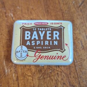 Vintage Bayer Aspirin Tin